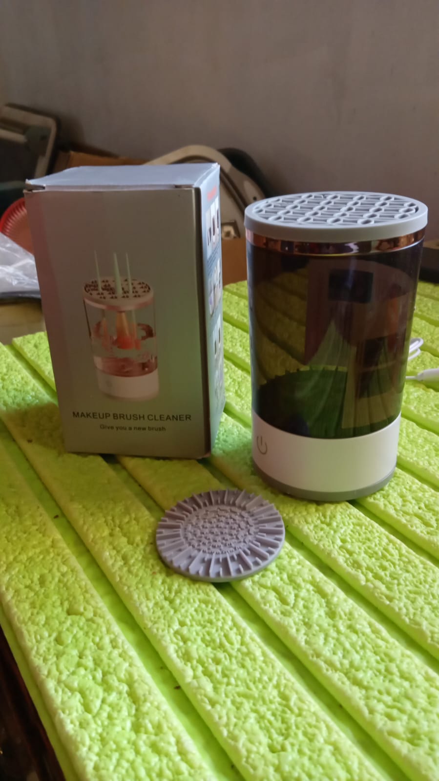 Automatic Makeup Brush Cleaner Fast Electric Brush Cleaner (1 Pc)